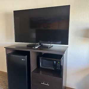 Queen Room Mobility accessible