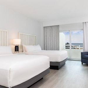 Luxury Queen Room