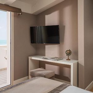 Penthouse Suite