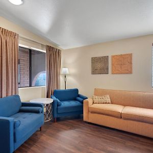 Queen Suite