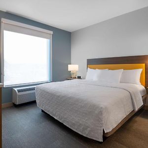 One-Bedroom King Suite