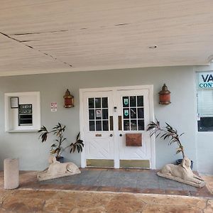 Conty'S Motel