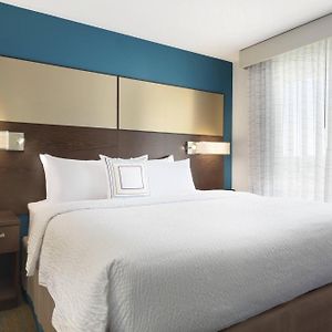 One-Bedroom King Suite Hearing accessible