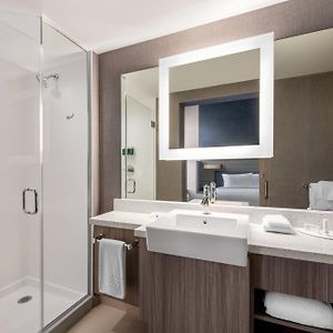 Queen Suite