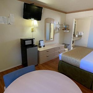 Queen Room Mobility accessible