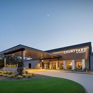 Courtyard Dallas Addison Midway