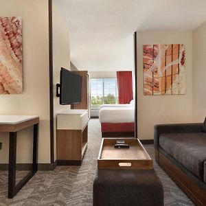 Queen Suite