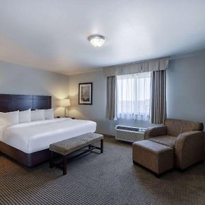 One-Bedroom King Suite