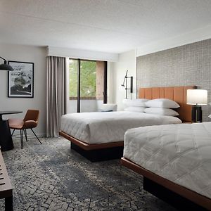 Top Floor Queen Room