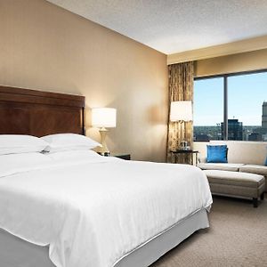 Tradition King Guest Room