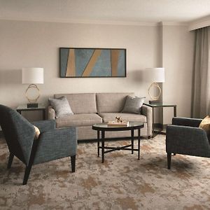 Corner King Suite