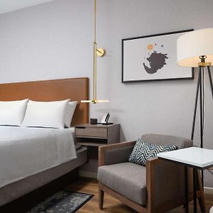 King Room Mobility accessible