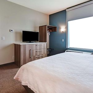 One-Bedroom King Suite