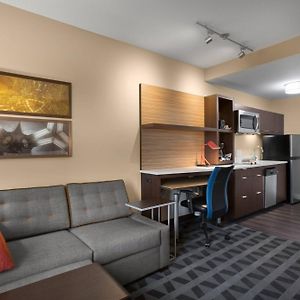King Studio Mobility or hearing accessible