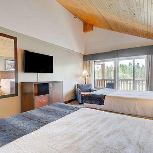 Queen Room
