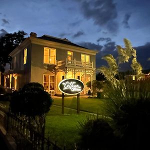The Cottage At 241 North
