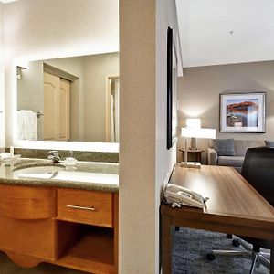 One-Bedroom King Suite