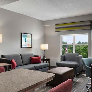 One-Bedroom King Suite