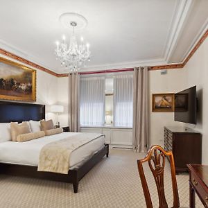 King Room Mobility accessible