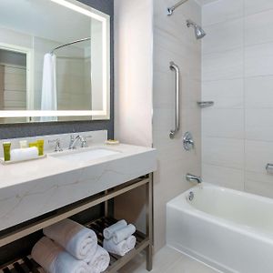 Premium King Room