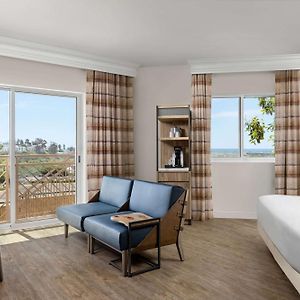 Corner Suite