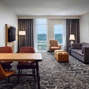 Corner King Suite