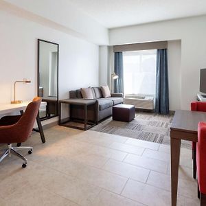One-Bedroom King Suite