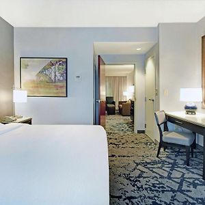 Premium King Suite