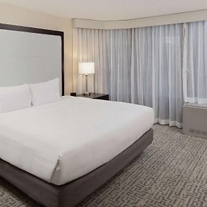 Corner King Room
