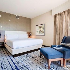 Corner King Room