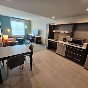 King Suite Mobility accessible