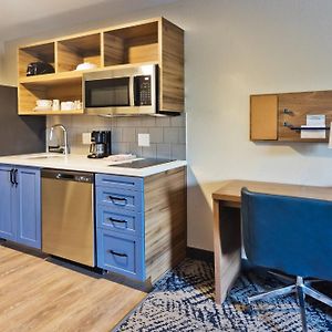 Standard King Studio Mobility accessible