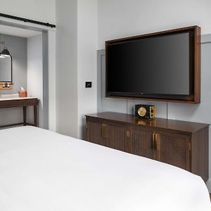 King Room Mobility accessible
