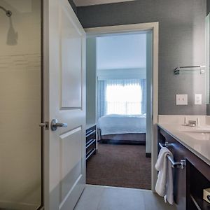 One-Bedroom King Suite Mobility accessible