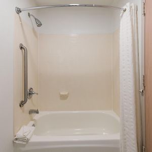 One-Bedroom King Suite Disability Access