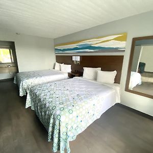 Queen Suite