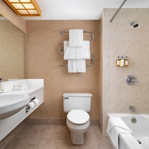 Wing King Room