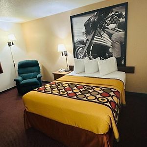 Queen Room Mobility accessible