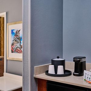 King Room Mobility accessible