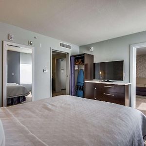Queen Suite