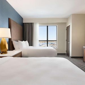 Premium Queen Suite