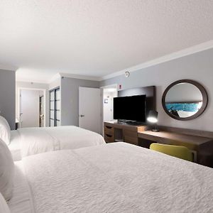 One-Bedroom Suite Two Double Beds Non-Smoking
