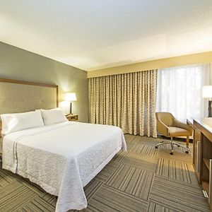 Queen Room Mobility accessible
