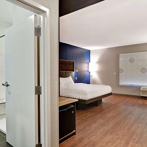 King Room Mobility accessible