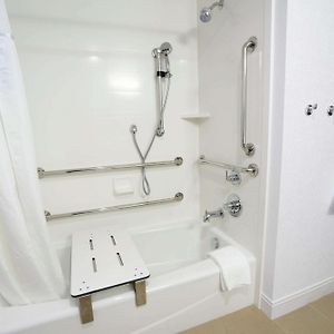 King Room Mobility accessible