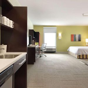One-Bedroom King Suite Mobility accessible