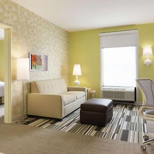 One-Bedroom King Suite