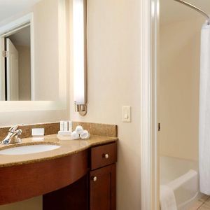 One-Bedroom King Suite
