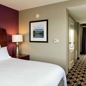 One-Bedroom King Suite