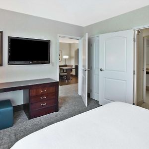 One-Bedroom Queen Suite Mobility accessible